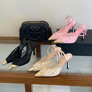 Sandales à talons pour femme, escarpins à bout pointu en dentelle, talons aiguilles, bout doré métallique, bride cheville, pour soirée et mariage - Product Image 1