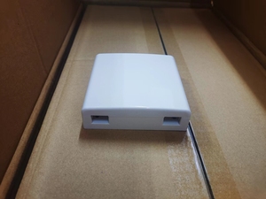 Kotak terminasi serat optik FTTH Mini <span class=keywords><strong>2</strong></span> Core 86*86mm terpasang di dinding dalam ruangan - Product Image 4