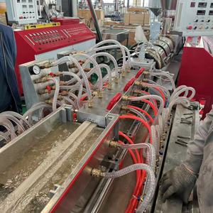 고강도 내마모성 맞춤형 부식 방지 UPVC/WPC 목재 플라스틱 프로파일 이중 나사 압출 라인 도어 - Product Image 6