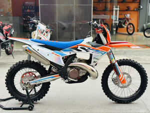 Motocicleta Todoterreno Hengjian S7 Z300 de Dos Tiempos, Refrigerada por Agua, 300cc, 42.6kW/8500rpm, 52N.m/7000rpm - Product Image 2