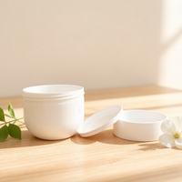 Stock disponible : Pot en plastique blanc multi-capacités en PP pour gel capillaire, beurre corporel et emballage de soins de la peau