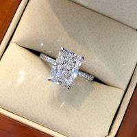 Personnalisé Vvs Moissanite Toi Et Moi Bagues De Fiançailles Femmes Pass Diamond Tester En Gros 925 Argent Émeraude Poire Taille Bague En Diamant