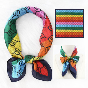 <span class=keywords><strong>Foulard</strong></span> carré en <span class=keywords><strong>soie</strong></span> polyester imprimé motif lettres D, 70 cm, pour femme musulmane, collection printemps, transfrontalier <span class=keywords><strong>AliExpress</strong></span> - Product Image 6