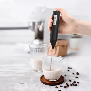 Accesorios para Café, Espumador <span class=keywords><strong>de</strong></span> <span class=keywords><strong>Leche</strong></span> Eléctrico Tipo C para Café, Espumador <span class=keywords><strong>de</strong></span> <span class=keywords><strong>Leche</strong></span> para Hacer <span class=keywords><strong>Espuma</strong></span>, Varilla Mezcladora, Espumador <span class=keywords><strong>de</strong></span> <span class=keywords><strong>Leche</strong></span> Manual para Latte Art - Product Image 4