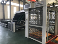 Machine de laminage automatique haute vitesse pour carton ondulé