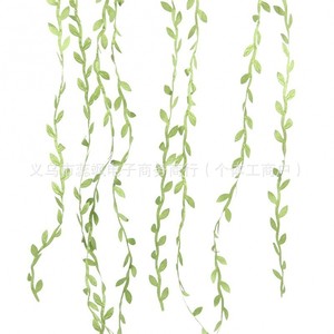 Guirlande de feuilles vertes artificielles Ruisa, feuilles de saule en soie, 5, 10, 20, 50, 100, 200 mètres, décoration de mariage, décoration de la maison, matériel pour couronnes DIY - Product Image 5