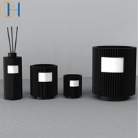Famille de parfums en céramique exclusive C & H avec diffuseur de bougies Plateau en céramique Logo personnalisé Ensemble en céramique noir et blanc