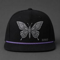 Casquette Trucker 5 Panneaux Vintage Personnalisée avec Broderie, Visière en Mousse et Filet, Style Urbain Chicano Côte Ouest, Vente en Gros