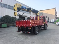 Camion-grue hydraulique 4x2 de 7 tonnes avec tarière, capacité de levage de 18,1 m pour la construction de centrales électriques et le forage de pieux de fondation