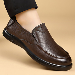 Mocasines casuales de cuero para hombre, sin cordones, con suela de goma antideslizante, tacón bajo, para oficina, para caminar. - Product Image 4