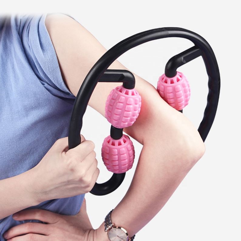 Многофункциональный ручной массажер из пены на 360 градусов, расслабляющий массажер с четырьмя роликами для мышц, для йоги, фитнеса, круговой массажер