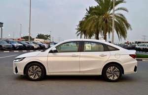 รถยนต์โตโยต้า ยาริส รุ่น JX ประหยัดน้ำมัน เกียร์ธรรมดา/อัตโนมัติ เบาะหนังสีเข้ม - Product Image 3