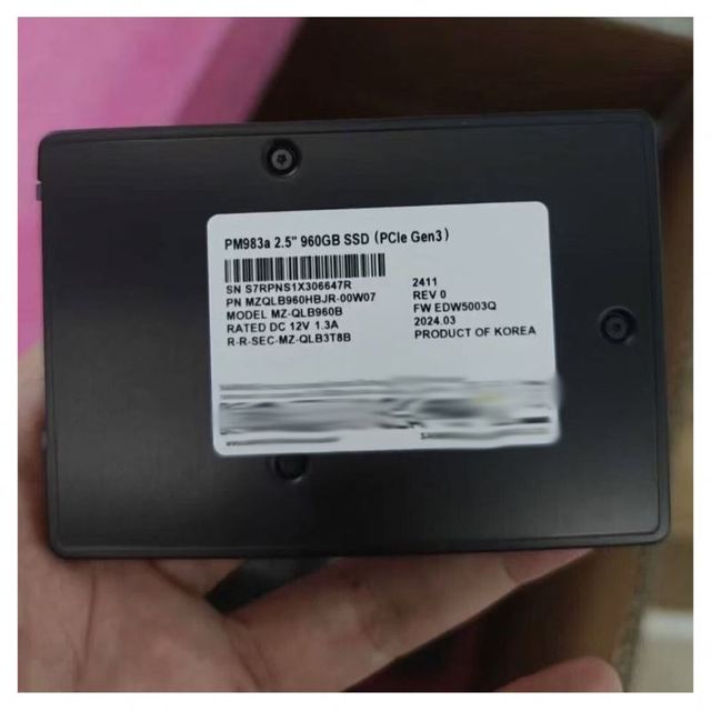 MZQLB960HBJR-00W07 960GB Quality Assured PM983a SSD 2.5" U.2 PCIe 3.0 NVMe MZ-QLB960B SSD