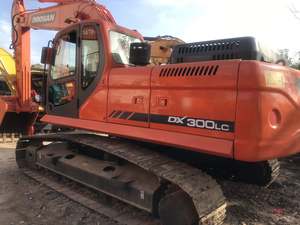 Excavadora Hidráulica de Orugas DOOSAN DX300 Usada 2022, Bajo Número de Horas (2000h), 30 Toneladas, Motor, Bomba, Engranajes y Rodamientos, Lista para Venta y Envío Inmediato - Product Image 5