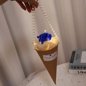 Kit de fabrication de bouquet de glaces pour la Saint-Valentin en gros D386 - Ensemble cadeau de fleurs de savon pour la petite amie, anniversaire, décoration de fête - Product Image 6