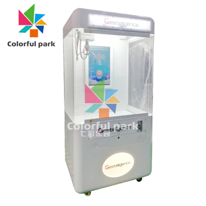 Colorido Parque gesto de Control de juego nuevo diseño rubiks garra máquina de <span class=keywords><strong>la</strong></span> grúa para <span class=keywords><strong>la</strong></span> venta Centro de juego de equipo - Product Image 1