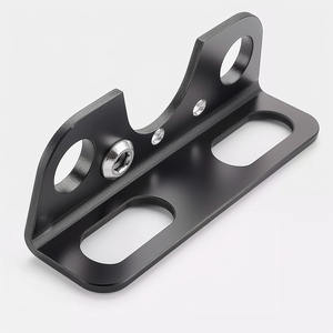 Fabrication sur mesure de pièces en tôle noire brillante, pliage CNC de précision, support en forme de U, base de montage en acier pour l'électronique - Product Image 4