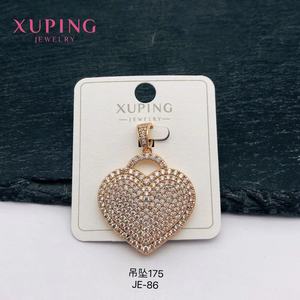 La joyería Jingjing Xuping es un colgante de Flor de Oro rosa simple y delicado con incrustaciones de colgante de diamantes - Product Image 5