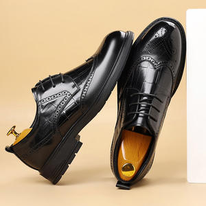 Bottines Chelsea classiques à bout rond, décontractées, en cuir véritable, gravées et peintes à la main, à semelle souple, légères, à enfiler, style britannique - Product Image 6