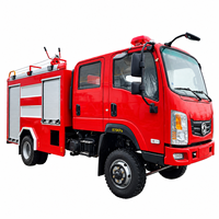 Camion de pompiers de secours d'urgence avec grue et système d'éclairage