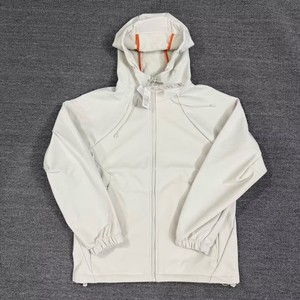 Jas Hujan Berkualitas Tinggi Pria Wanita 3 Lapis Kain Terpadu Ringan Jaket Hiking Outdoor Harga Grosir - Product Image 4