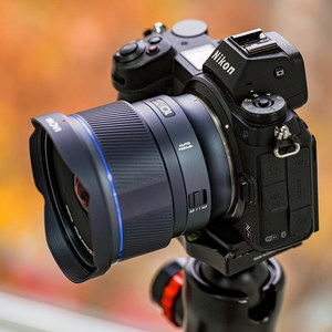 Lente Autofoco Ultra Grande Angular Full-Frame Old Frog 10mm F2.8 com Abertura Ampla e Filtro de 77mm para Montagem FE, Z e L - Product Image 2