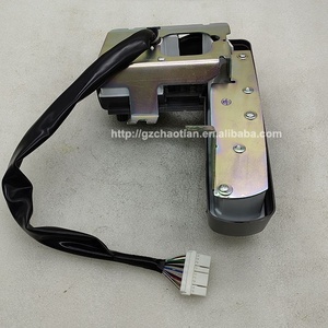 Boîtier de commande de climatiseur ZX200-3 ZX240 ZX250 ZX330-3 ZX360-3 4631128 Interrupteur de commande d'excavatrice - Product Image 2