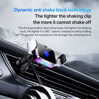 Chargeur de voiture sans fil 15W PD/QC en gros avec pince automatique pour grille d'aération, batterie intégrée et lumière ambiante RGB 7 vitesses pour téléphone portable