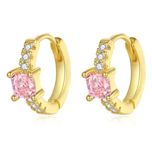 Yiwu 2023 Popular lindo chapado en oro joyería de zirconia de moda pendientes de aro de circón coloridos joyería de empalme para mujeres tienda en línea