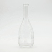Vente en gros usine : Bouteilles à col long haut de gamme de 100 ml, 200 ml, 700 ml avec couvercles pour vin, boissons et whisky