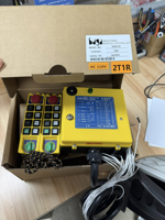 Saga-K2 8 boutons Double vitesse industrielle sans fil Radio grue commutateurs de télécommande palan pont aérien contrôleur de grue