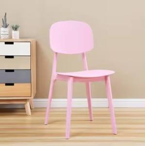 Chaises d'extérieur colorées de style nordique en plastique, vente en gros d'usine, chaise de salle à manger entièrement en plastique - Product Image 5