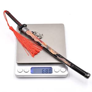 Venta al por mayor 22cm Aleación de Metal espada llavero prensa para expulsar artesanía juego <span class=keywords><strong>Elden</strong></span> anillos Mini <span class=keywords><strong>Katana</strong></span> para Cosplay - Product Image 4