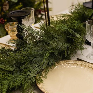 Décorations de vigne artificielle, guirlandes de Noël en plastique de 6 pieds pour occasions festives - Product Image 4