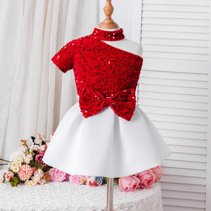 Nouvelle mode Ensemble fille été Rouge Top à épaules dénudées à paillettes Jupe bouffante Poudre <span class=keywords><strong>de</strong></span> fard à joues Vêtements pour enfants <span class=keywords><strong>de</strong></span> Noël - Product Image 2