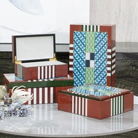 Boîte de rangement décorative à motif géométrique artistique en laque piano haute brillance pour la maison et les cadeaux