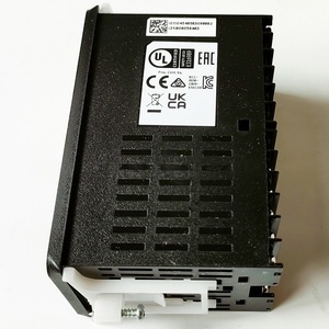 Thermostat Omron E5EC-QR2ASM-800 à bornes à vis, type table, 48 x 96 mm, photo réelle - Product Image 1