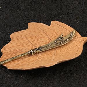 Romance des Trois Royaumes Guan Yu Guan Gong Dragon Lune Croissante Couteau Pendentif Porte-clés Ornement Figurine de Thé Cadeau - Product Image 3