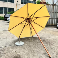 Parasols de bar en plein air pour glamping, restaurants, piscines, parasols en bois, parasols de plage personnalisés avec impression de logo