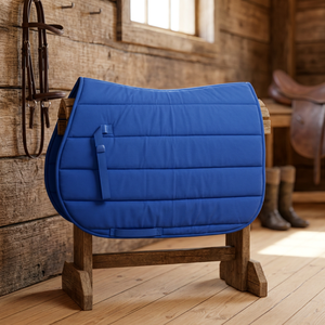 Tapis de selle AP Veet bleu personnalisé avec logo, style anglais, en cuir, feutre de laine, rembourrage en coton et polyester, doublure coussinée pour l'équitation - Product Image 3