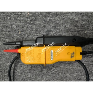 Comprobador de Voltaje y Continuidad Bipolar Fluke T130, 12 a 690 V CA/CC, de Segunda Mano - Product Image 3