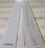 Moderne SPC Wasserdichte Klick-Verbindung PVC-Vinylplanken Keramik-Stein-Marmor-Optik Bodenbelag Fliesen Grafikdesign 5-Jahres-Garantie