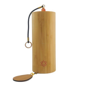 Venta al por mayor Ko_shi Hokema <span class=keywords><strong>Shanti</strong></span> Carillon <span class=keywords><strong>OM</strong></span> chakra sonido curativo y yoga campanas de viento de bambú de madera campanas para meditación - Product Image 1