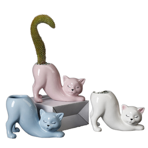 Vaso in Ceramica Creativo e Moderno a Forma di Colonna con Coda di Gatto e Scimmia per Piante Grasse e Cactus - Vaso da Tavolo Stile Orientale - Product Image 1