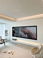 Mueble de TV Flotante con Iluminación LED y Estantes Abiertos, Moderno, Minimalista, Blanco, para Sala de Estar