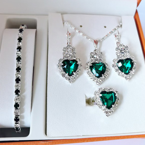 Ensemble de bijoux 4 pièces en forme de goutte d'eau, collier pendentif, boucles d'oreilles pendantes, bague, serti de strass brillants, élégant pour femmes, vente chaude - Product Image 5