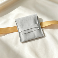 Pochette à bijoux en velours pour protéger les bijoux fins de l'abrasion, idéale pour l'emballage cadeau et l'organisation quotidienne des bijoux
