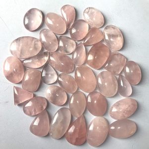 Gemkora - Gemas Sueltas de Cuarzo Rosa Natural, Formas Mixtas, Pulimentadas para la Elaboración de Joyas - Product Image 3