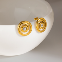 Boucles d'oreilles spirales incrustées de diamants au design unique, en acier inoxydable motif moustiquaire plaqué or 18 carats, bijoux pour femmes résistants à la décoloration