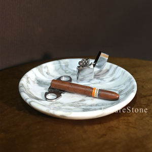 Plateau décoratif rond en marbre blanc personnalisable pour pièce maîtresse de table basse cadeau de mariage et style intérieur de luxe - Product Image 4